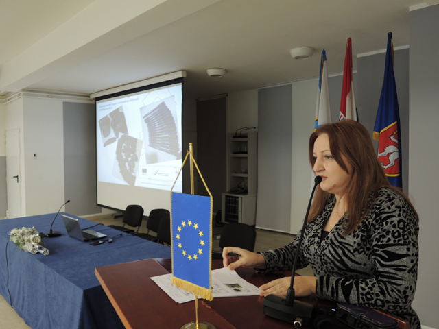 Nikolina Tonković-Čorak otvara završnu konferenciju u Gospiću                                                                                                                                                                                             